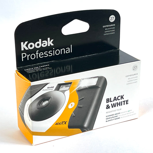 Kodak Tri-X 400 B&W Single-Use Flash Camera (27 Exposures)