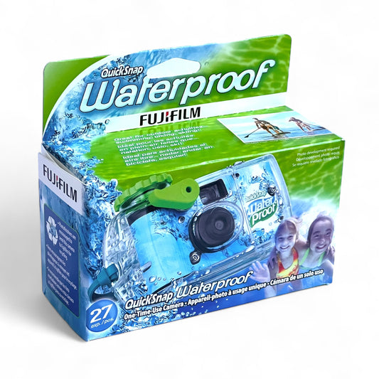 FUJIFILM QuickSnap 800 Waterproof 35mm Disposable Camera (27 Exposures)